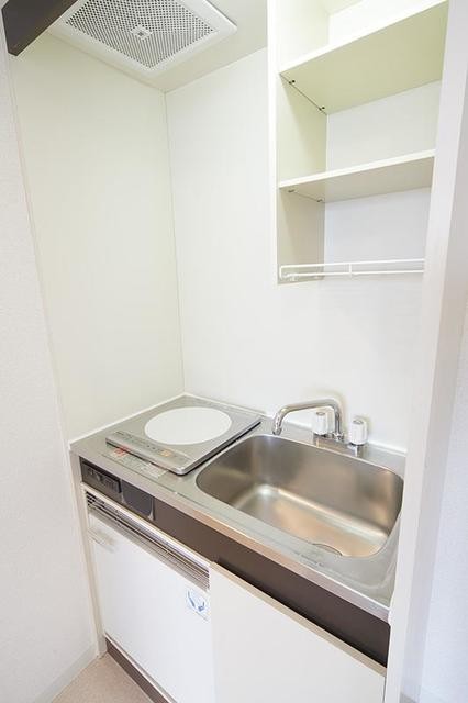 ※写真は同タイプ住戸です。(キッチン)