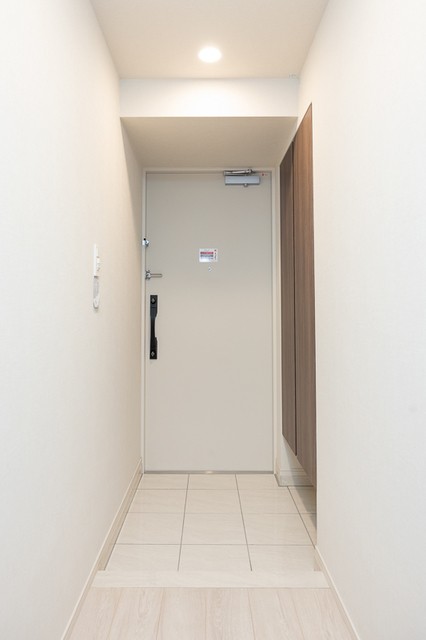 ※写真は同タイプ住戸です。(玄関)