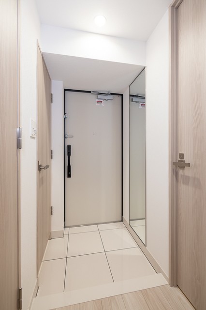 ※写真は同タイプ住戸です。(玄関)