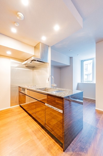 ※写真は同タイプ住戸です。(キッチン)