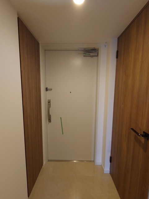 ※写真は同タイプ住戸です。(玄関)