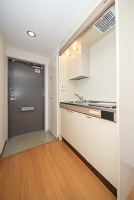 ※写真は同タイプ住戸です。(キッチン)