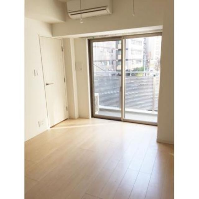 ※写真は同タイプ住戸です。(居間)