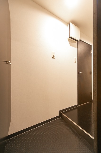 ※写真は同タイプ住戸です。(玄関)