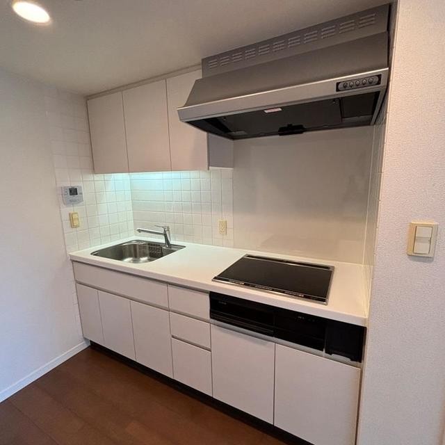 ※写真は同タイプ住戸です。(キッチン)