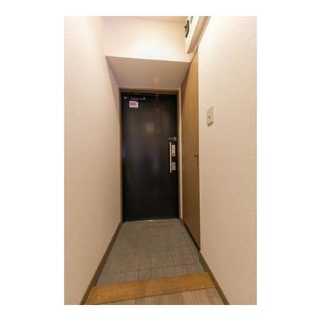 ※写真は同タイプ住戸です。(玄関)