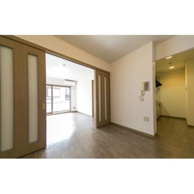 ※写真は同タイプ住戸です。(居間)