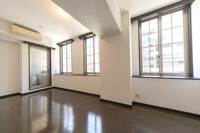 ※写真は同タイプ住戸です。(居間)