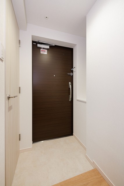 ※写真は同タイプ住戸です。(玄関)