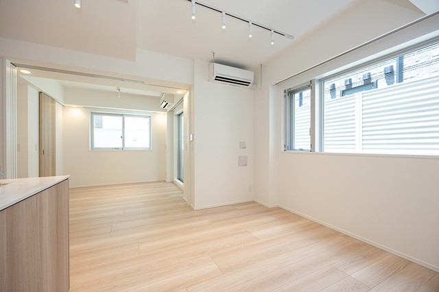 ※写真は同タイプ住戸です。(居間)