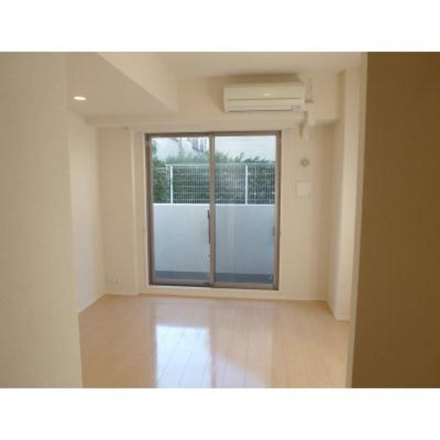 ※写真は同タイプ住戸です。(居間)