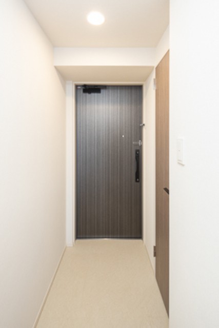 ※写真は同タイプ住戸です。(玄関)