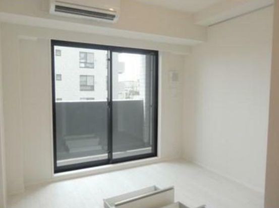 ※同仕様写真含む(居間)