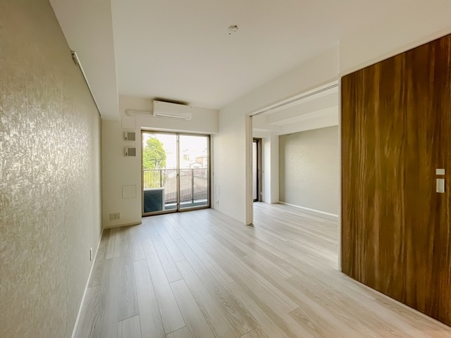 ※写真は同タイプ住戸です。(居間)