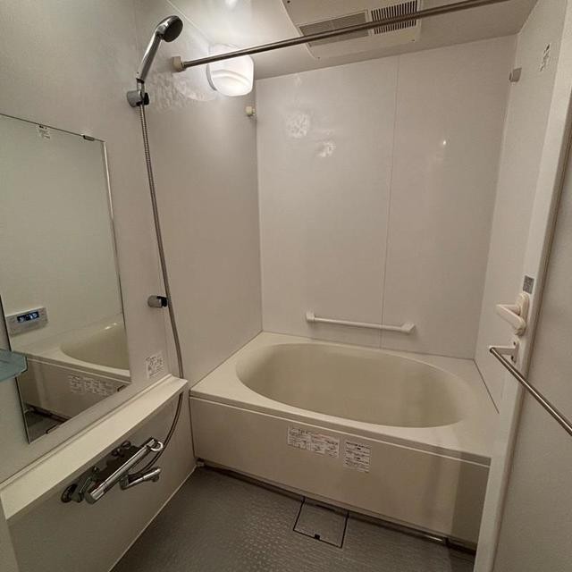 ※写真は同タイプ住戸です。(風呂)