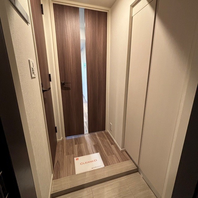 ※写真は同タイプ住戸です。(玄関)