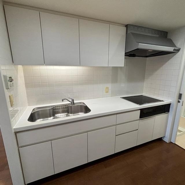 ※写真は同タイプ住戸です。(キッチン)