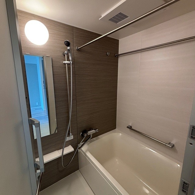 ※写真は同タイプ住戸です。(風呂)