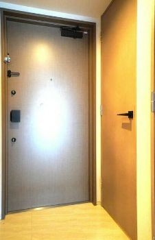 ※同仕様写真を含む(玄関)