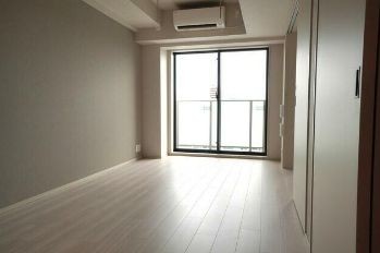 ※同仕様写真を含む(居間)