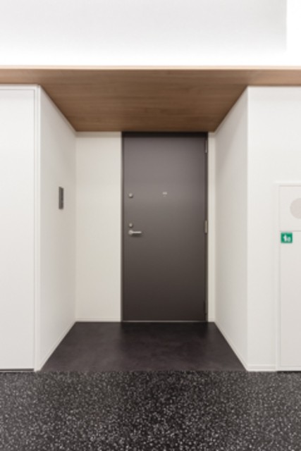 ※写真は同タイプ住戸です。(玄関)