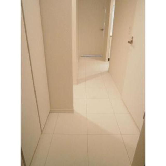 ※写真は同タイプ住戸です。(玄関)