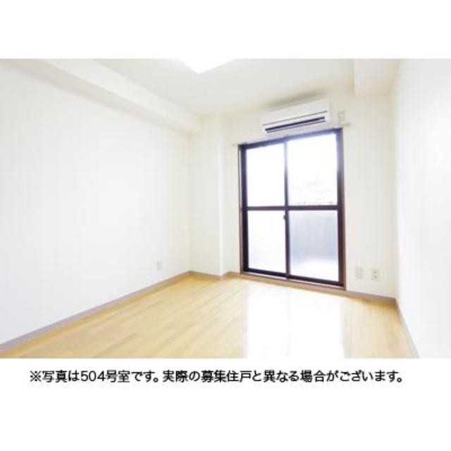 ※写真は同タイプ住戸です。(居間)