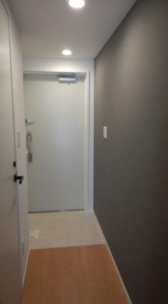 (玄関)