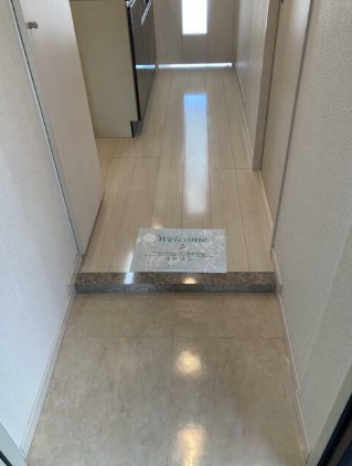 (玄関)