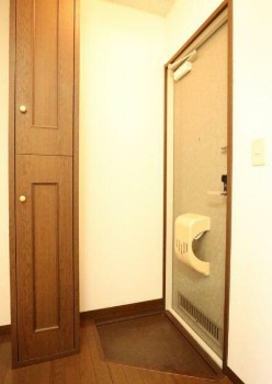 ※同仕様写真(玄関)