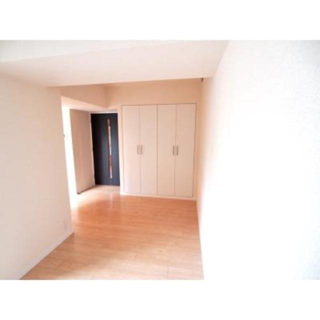 ※写真は同タイプ住戸です。(居間)