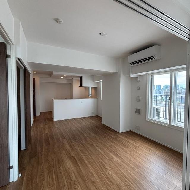 ※写真は同タイプ住戸です。(居間)