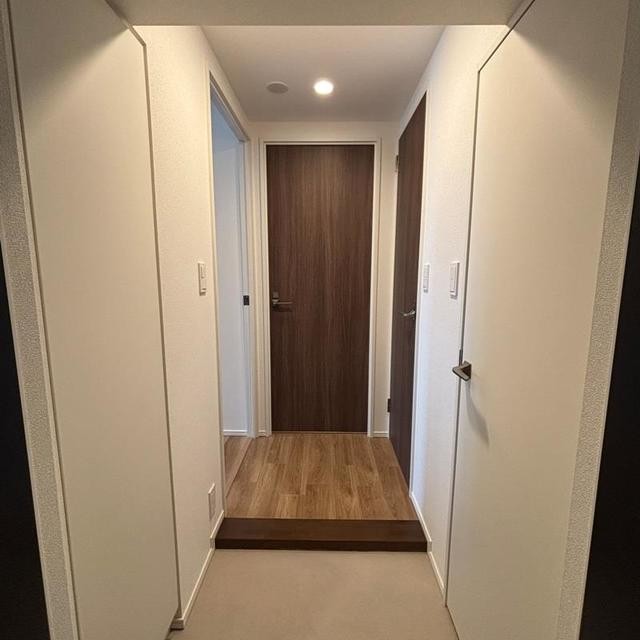 ※写真は同タイプ住戸です。(玄関)