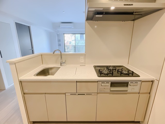 ※写真は同タイプ住戸です。(キッチン)