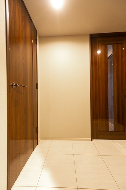 ※写真は同タイプ住戸です。(玄関)