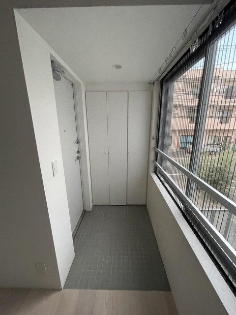 ※同仕様写真含む(玄関)