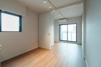 ※同仕様写真を含む(居間)