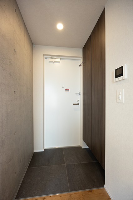 ※写真は同タイプ住戸です。(玄関)