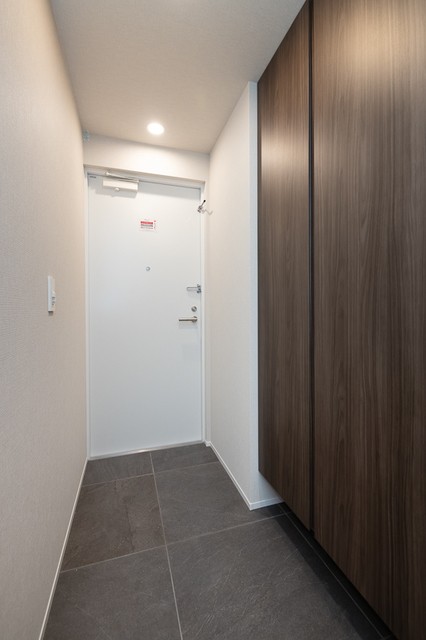 ※写真は同タイプ住戸です。(玄関)