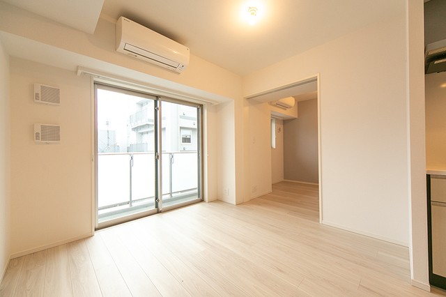 ※写真は同タイプ住戸です。(居間)
