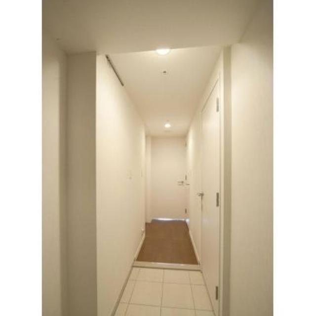 ※写真は同タイプ住戸です。(玄関)