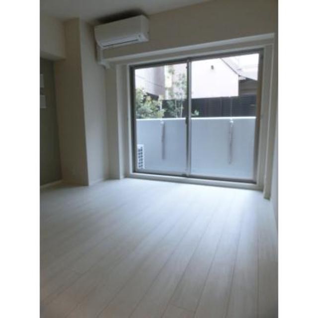 ※写真は同タイプ住戸です。(居間)