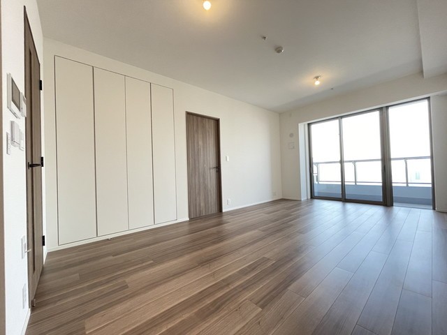 ※写真は同タイプ住戸です。(居間)