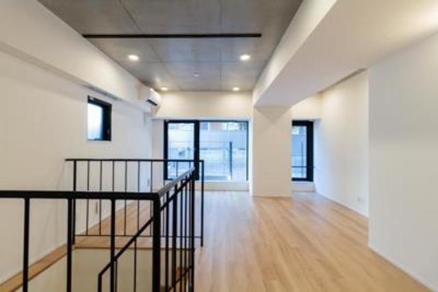 ※写真は同タイプ住戸です。(居間)