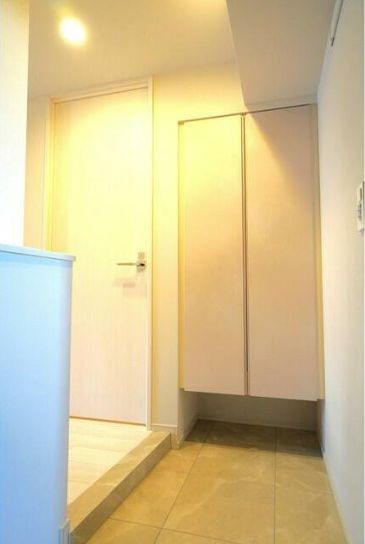 ※同仕様写真含む(玄関)