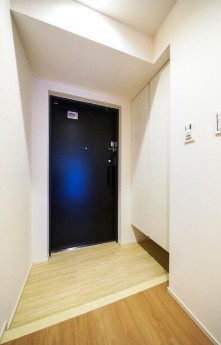 ※同仕様写真(玄関)