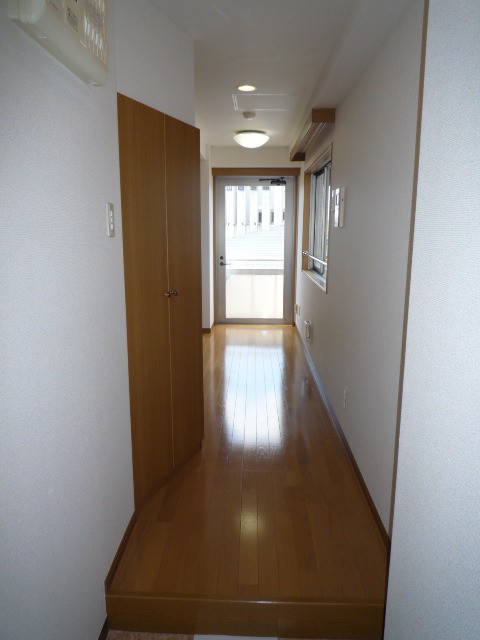 ※同仕様写真含む(玄関)