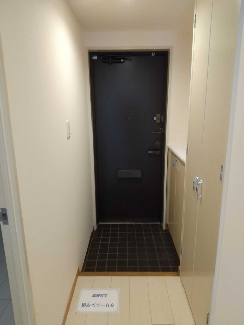 (玄関)