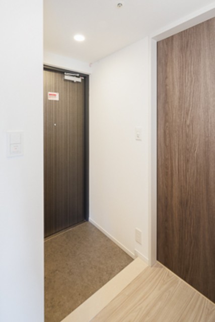 ※写真は同タイプ住戸です。(玄関)