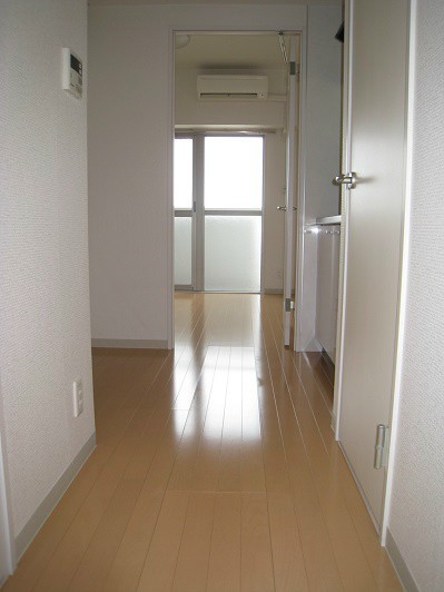 ※同仕様写真含む(玄関)